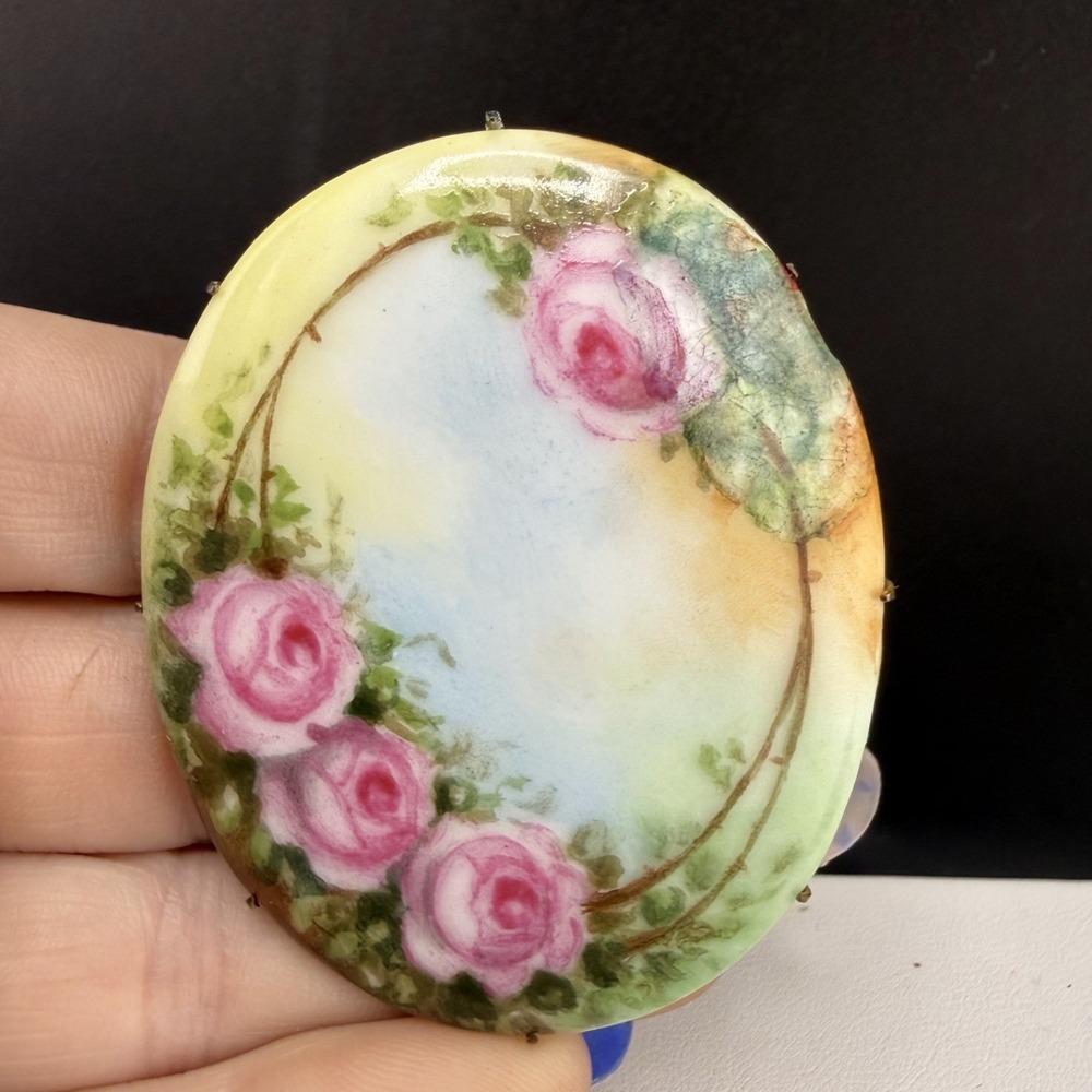 Vintage Porcelain Brooch Hand Painted Flowers Roses Pink Yellow‎